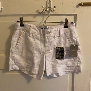 Level 99 White Linen Shorts